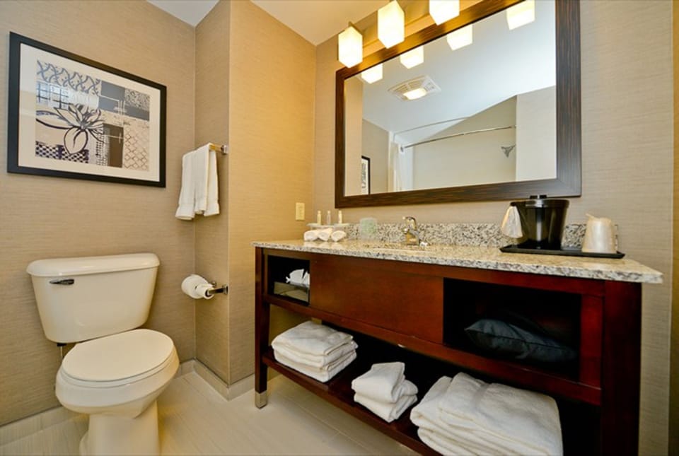 In-room safe, desk, iron/ironing board, free cribs/infant beds