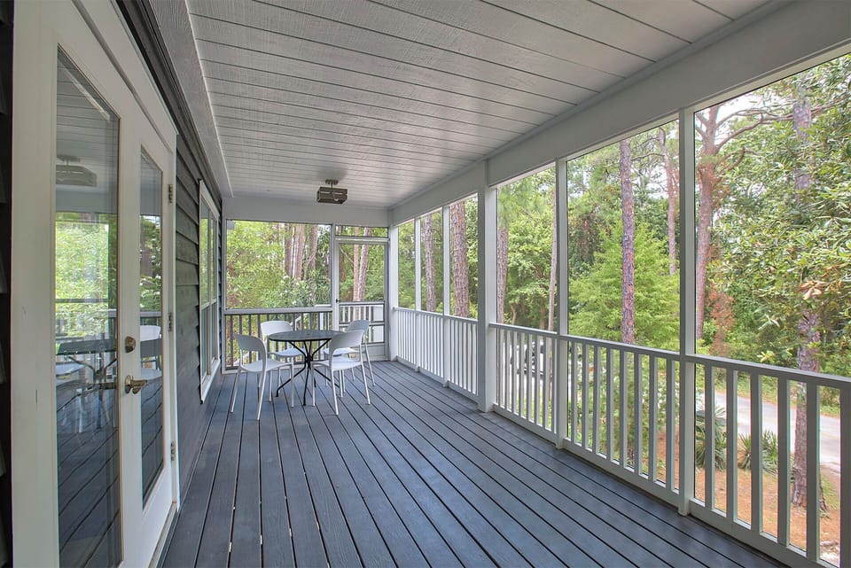 20-Pine-Cove-Main-Balcony