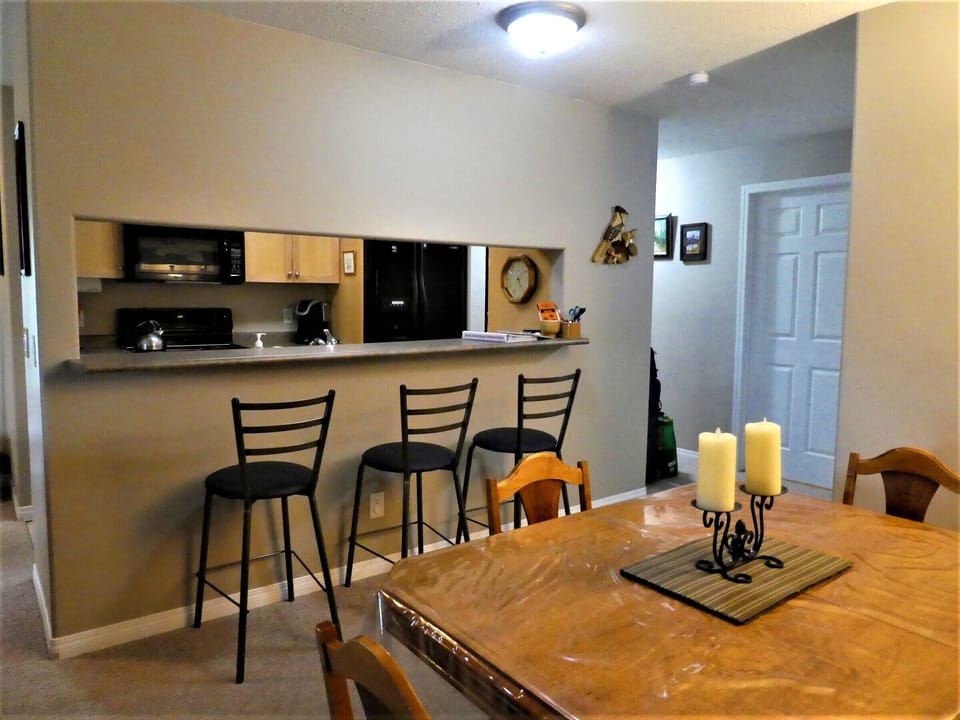 Pass through breakfast nook.