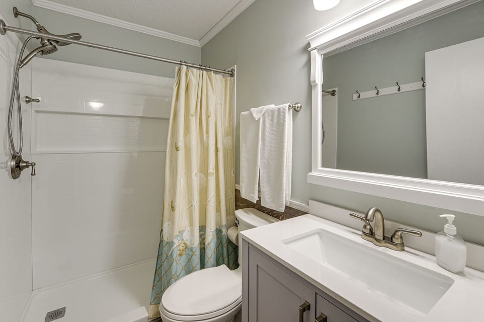 Full Bathroom