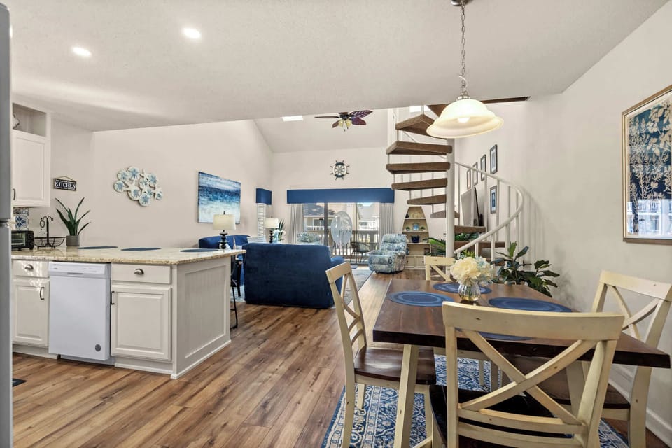 Dining Table With Seating for Four