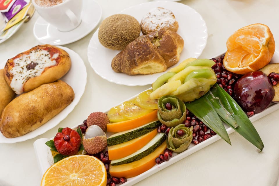 Free daily continental breakfast