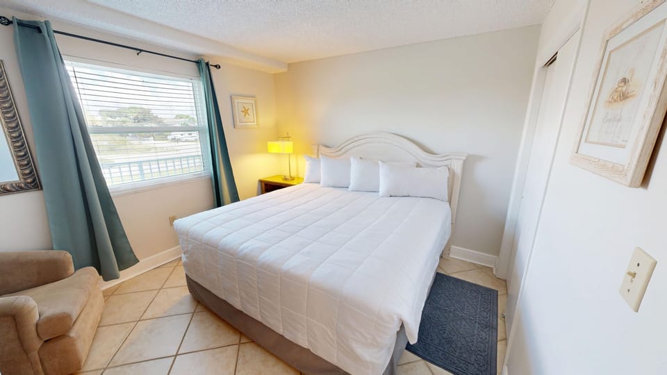 Condo, 1 Bedroom | 1 bedroom, iron/ironing board, free WiFi