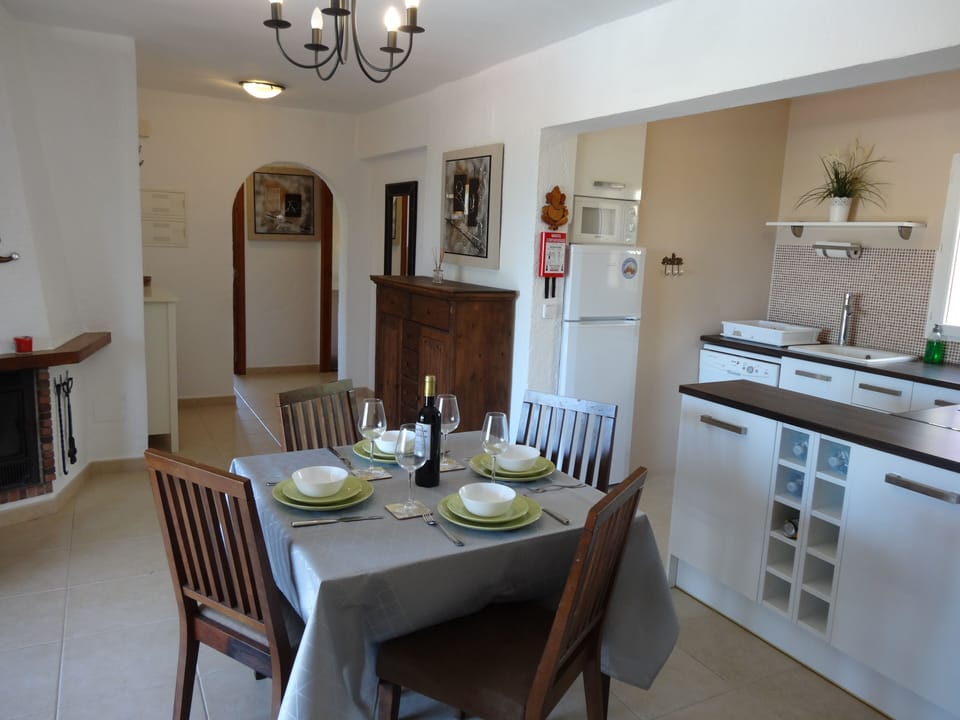 Open plan living / dining and kitchen.