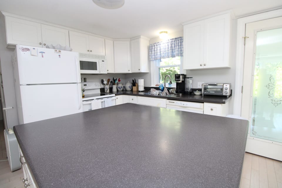 Middle Level Kitchen