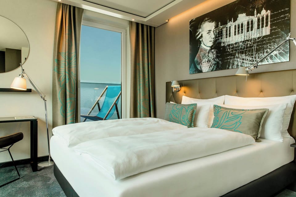 Room, Balcony (SPECIAL ONE) | Soundproofing, iron/ironing board, free WiFi, bed sheets