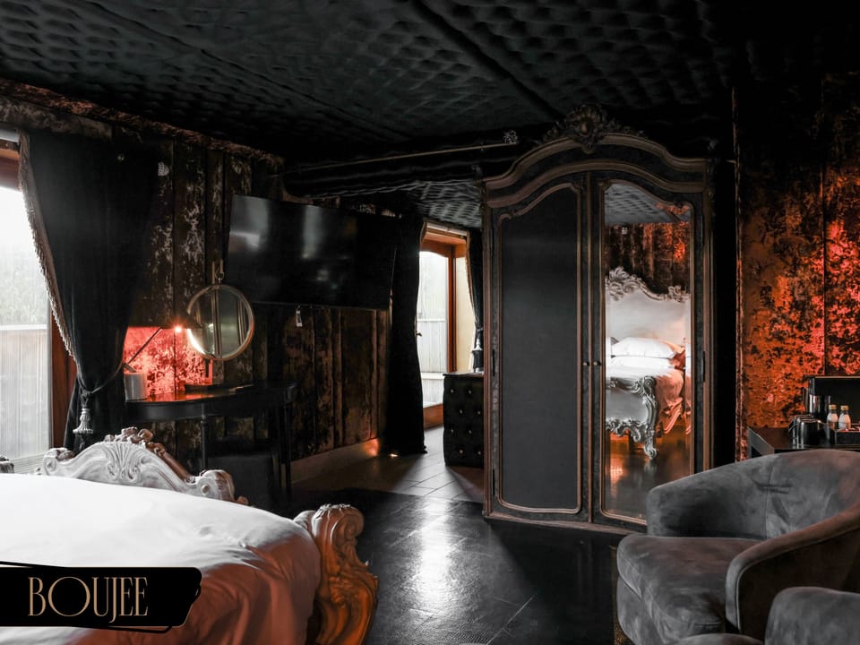 Boujee | Hypo-allergenic bedding, individually decorated, individually furnished