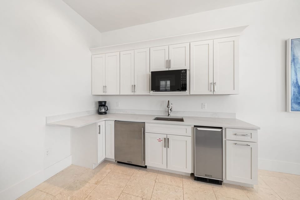 1st Floor Kitchenette - Mini Fridge & Stand-Alone Ice Maker