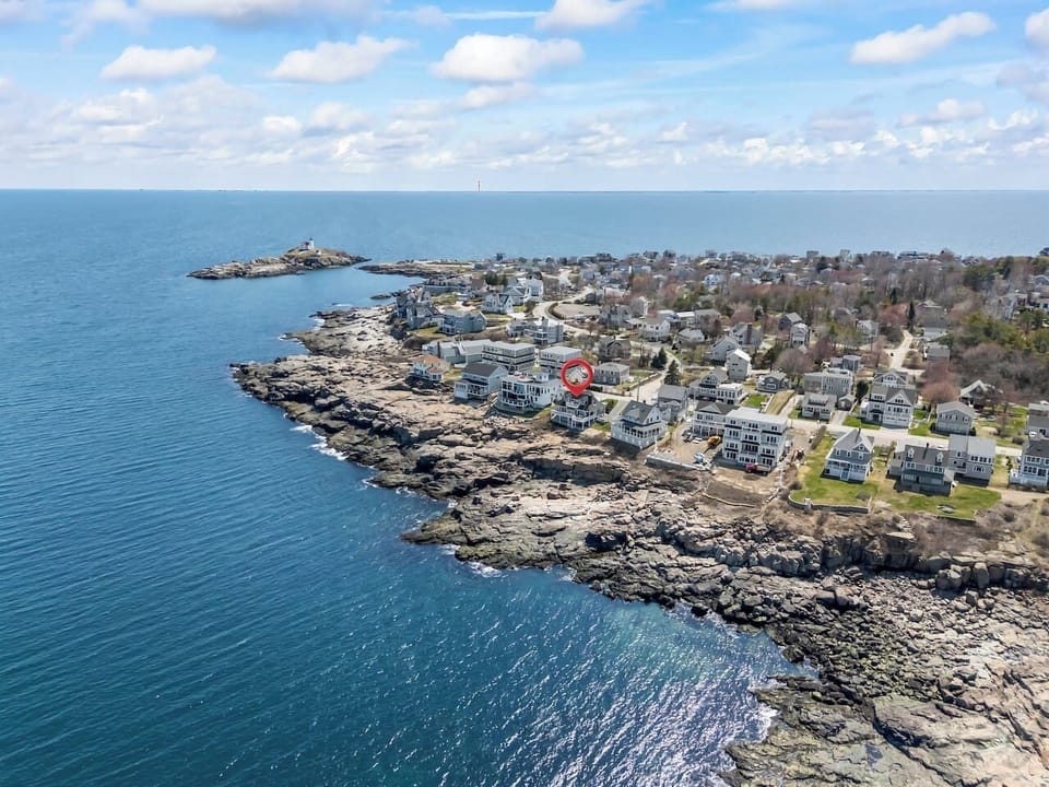 Nubble Beach House with Nubble Lighthouse