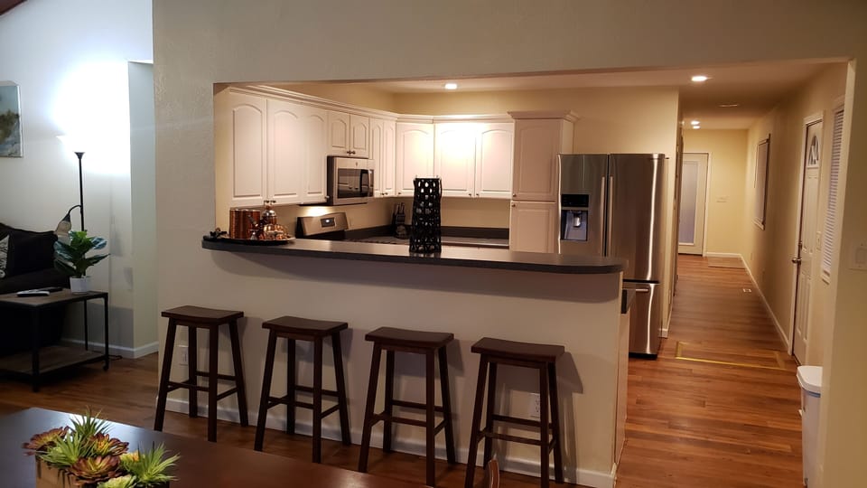 Bar seating for 4 