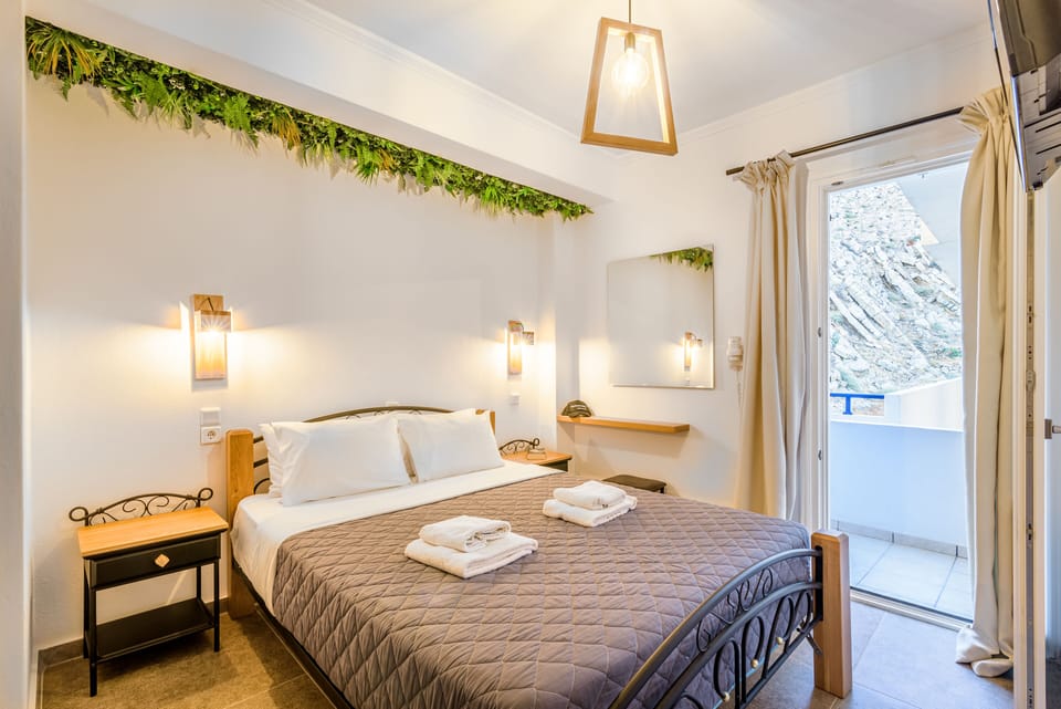 Economy Double or Twin Room | In-room safe, free WiFi, bed sheets