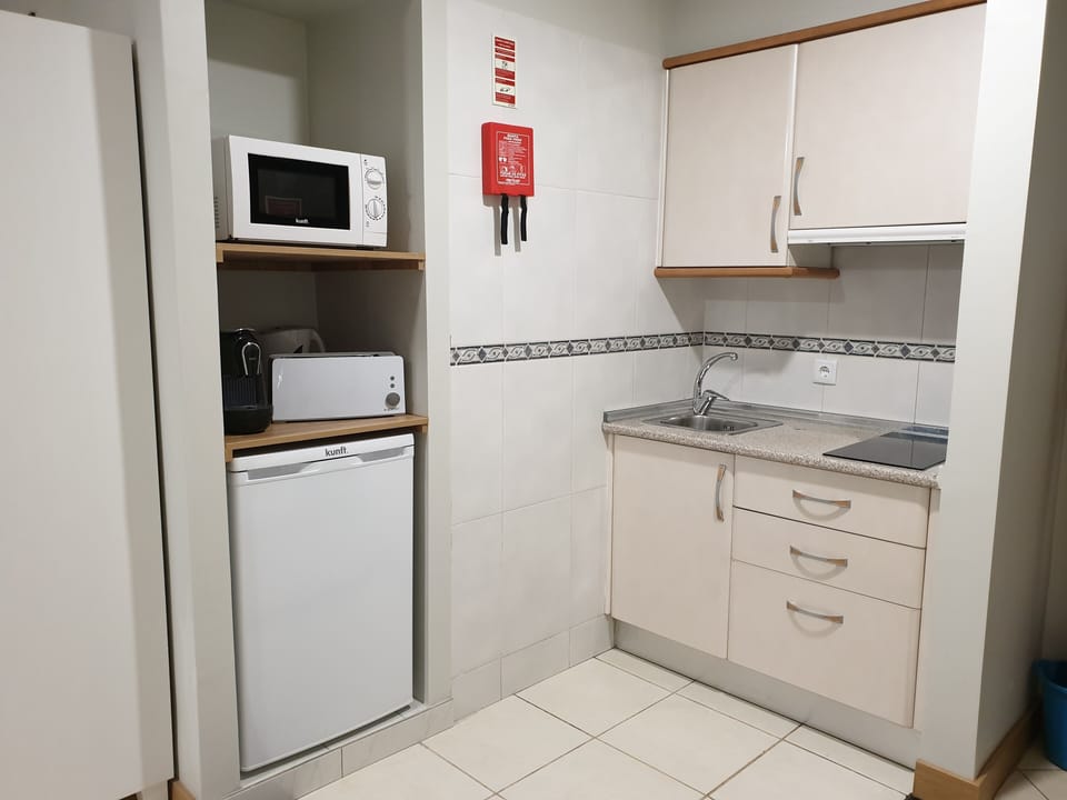 Standard Studio | Private kitchenette | Fridge, microwave, stovetop, espresso maker
