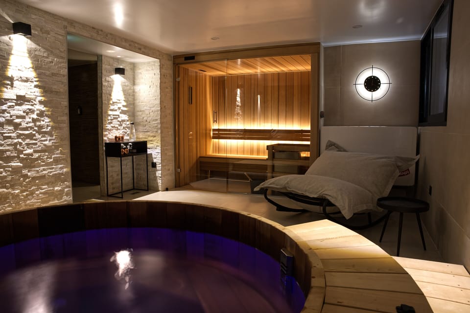 Atypik Hôtel - Urban Style Hotel in Mairie de Clichy - Métro