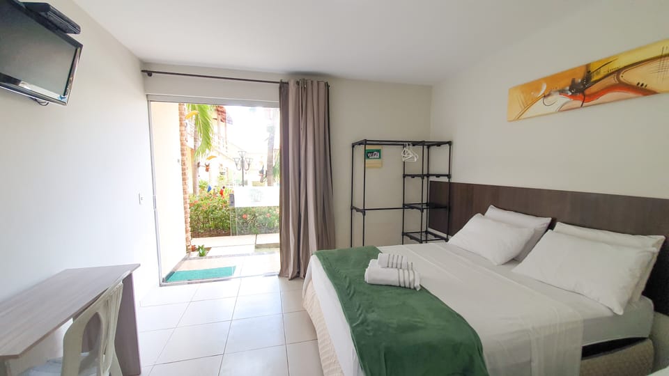 Comfort Double Room | Minibar, desk, free WiFi, bed sheets