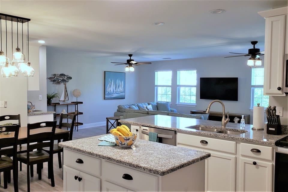 Kitchen 1