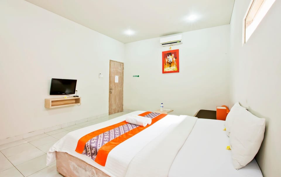 Deluxe Double Room | Desk, free WiFi, bed sheets