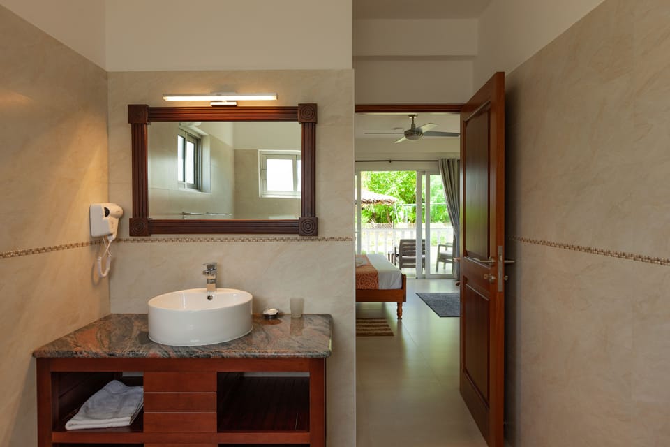Villa, Sea View | Bathroom | Shower, free toiletries, hair dryer, bathrobes