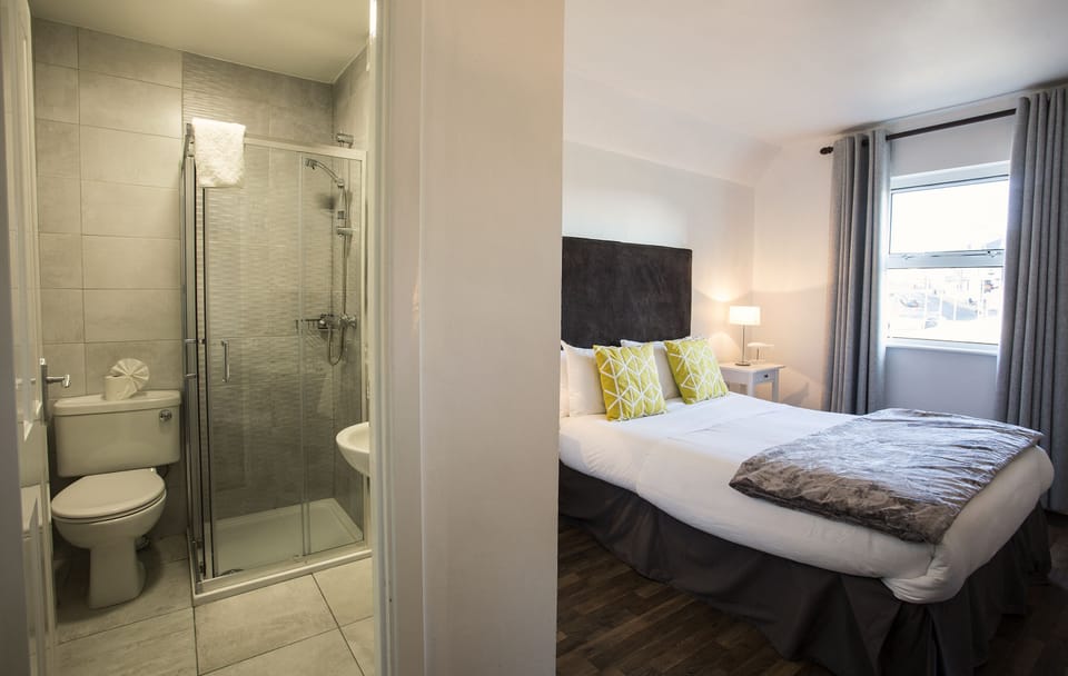 Basic Double Room, City View | Desk, iron/ironing board, free WiFi, bed sheets