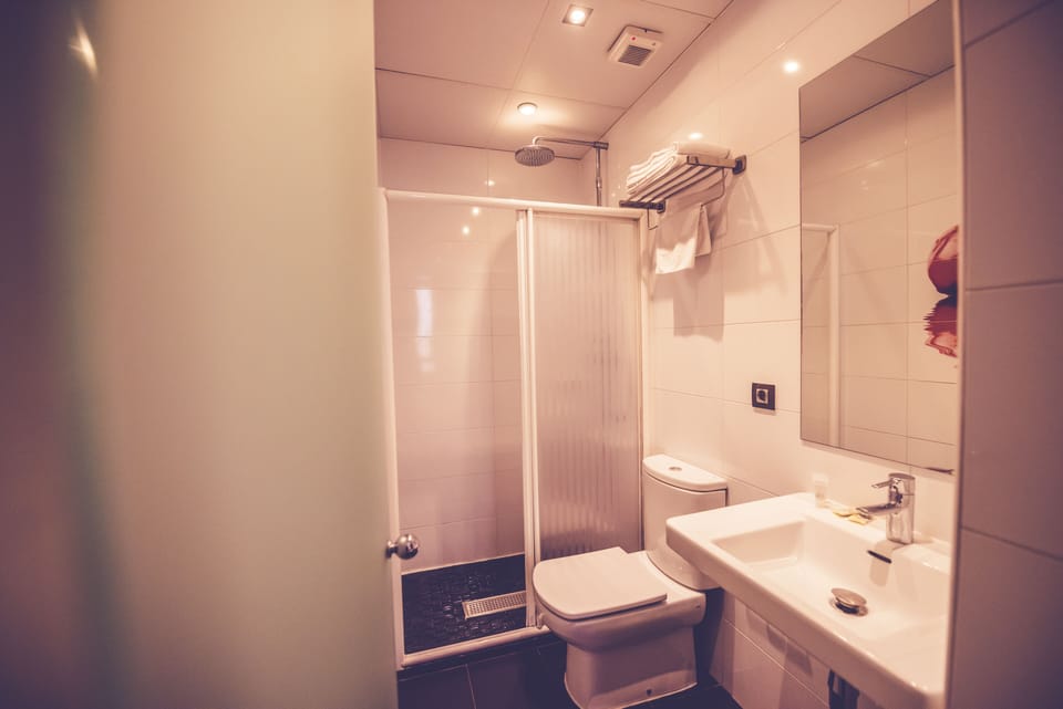 In-room safe, iron/ironing board, free WiFi