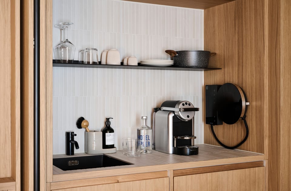 Suite | Interior