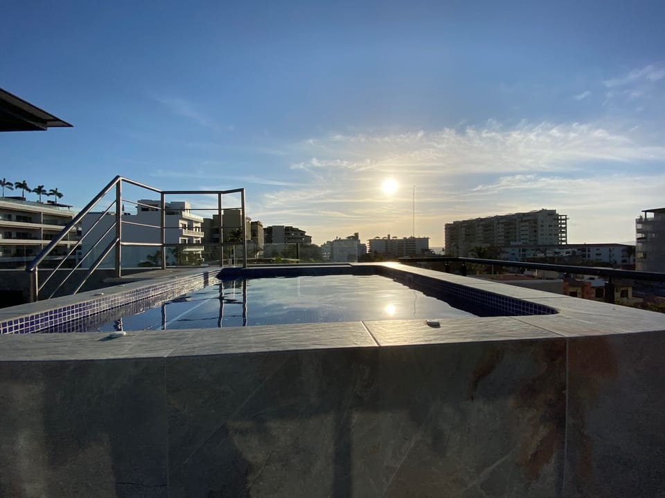 Dipping pool for 6 people 