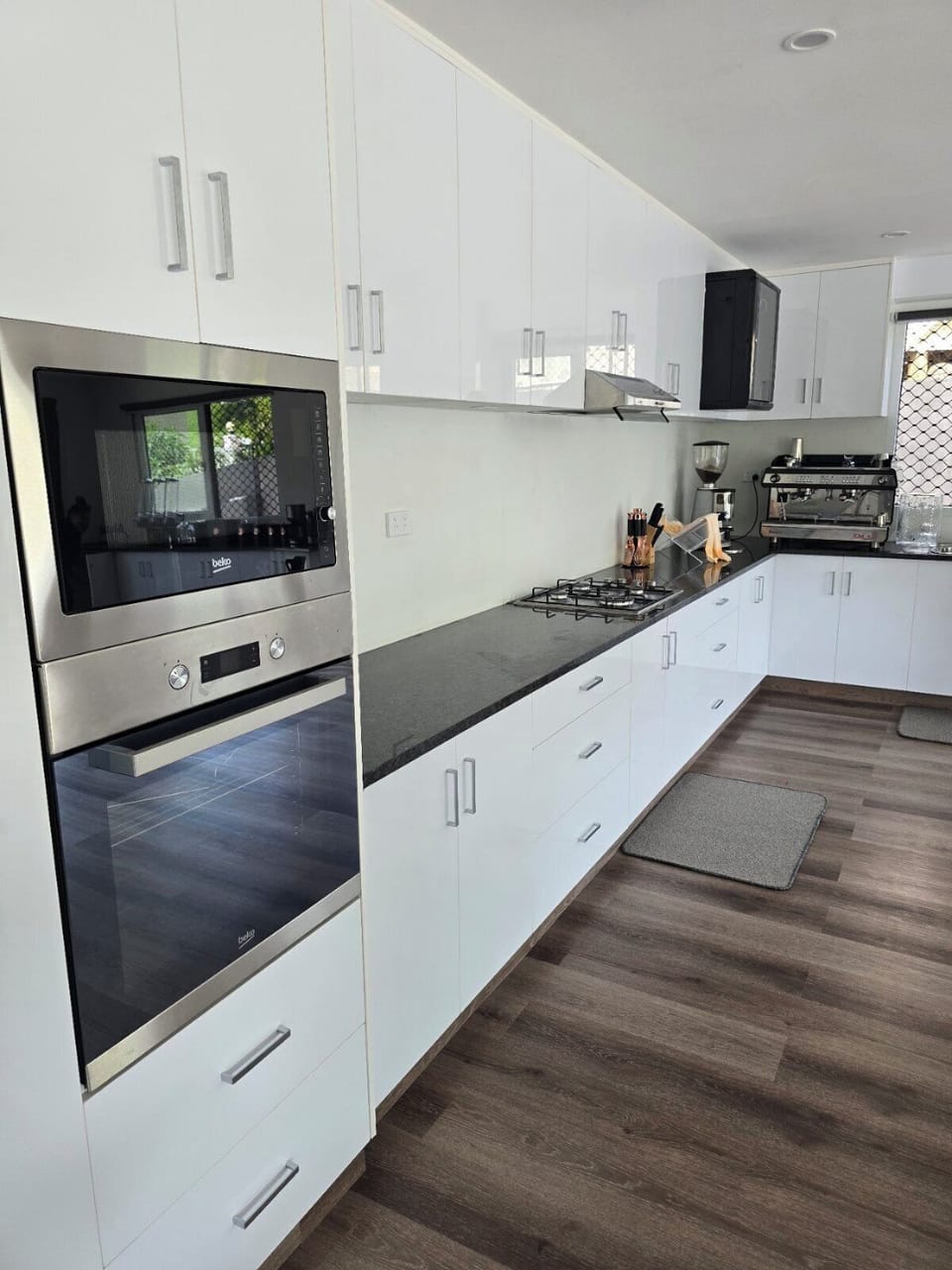 Executive Room, 1 Bedroom, Vision Accessible | Shared kitchen | Mini-fridge, oven, coffee/tea maker, mixer