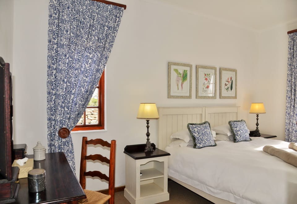 House, 3 Bedrooms (Black Oystercatcher) | Iron/ironing board, bed sheets
