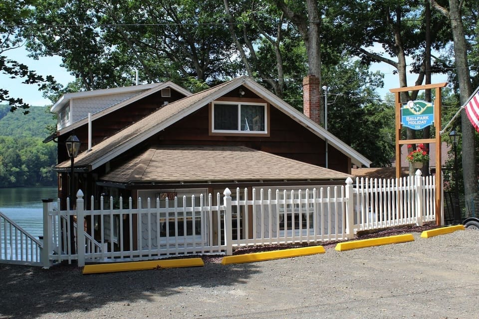 Cooperstown Baseball Rentals - Holiday Lane is a 3 bedroom, 2 bathroom with a dock and 2 kayaks located on beautiful Goodyear Lake.  The perfect getaway to relax and recharge!