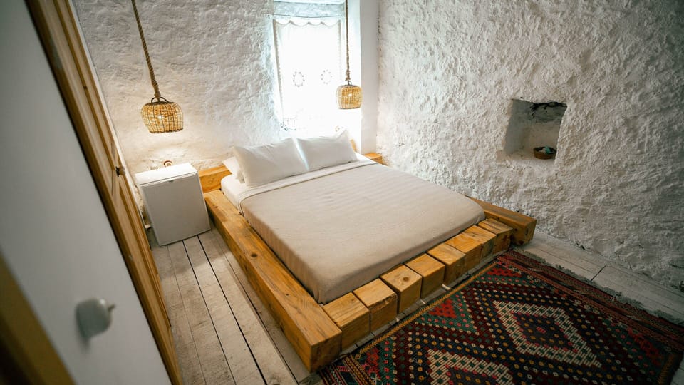 Standard Double Room | Bed sheets