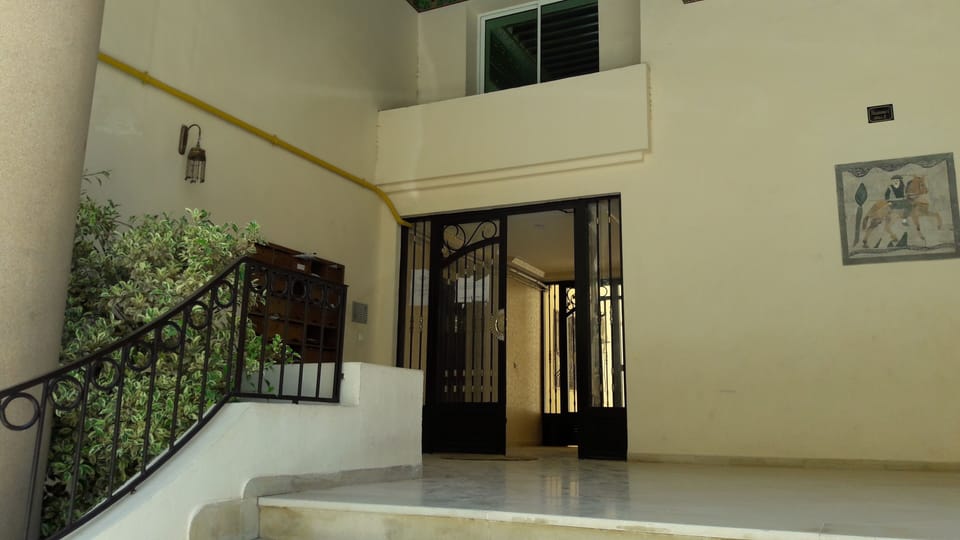 Apartment, 1 Bedroom, Smoking, Balcony | Front of property