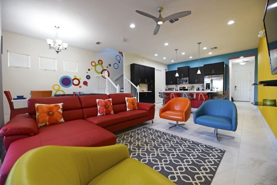 Townhome, 5 Bedrooms | Living room | 70-inch flat-screen TV with cable channels, TV