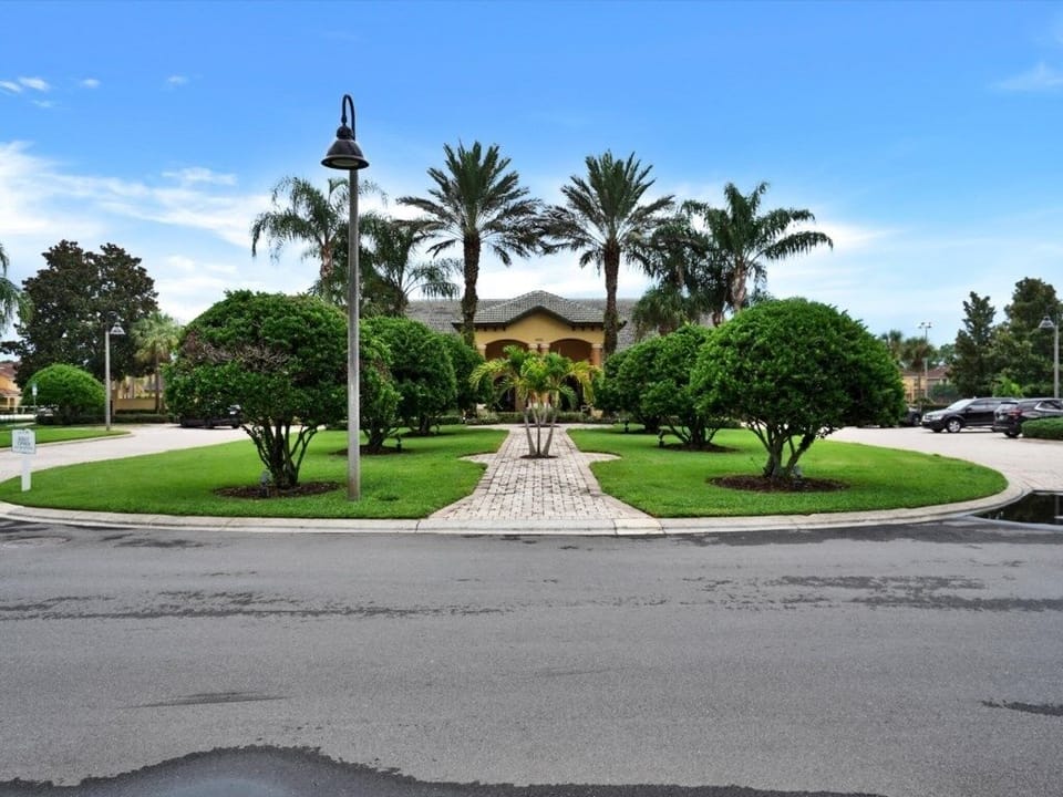 Townhome, 4 Bedrooms | Property grounds