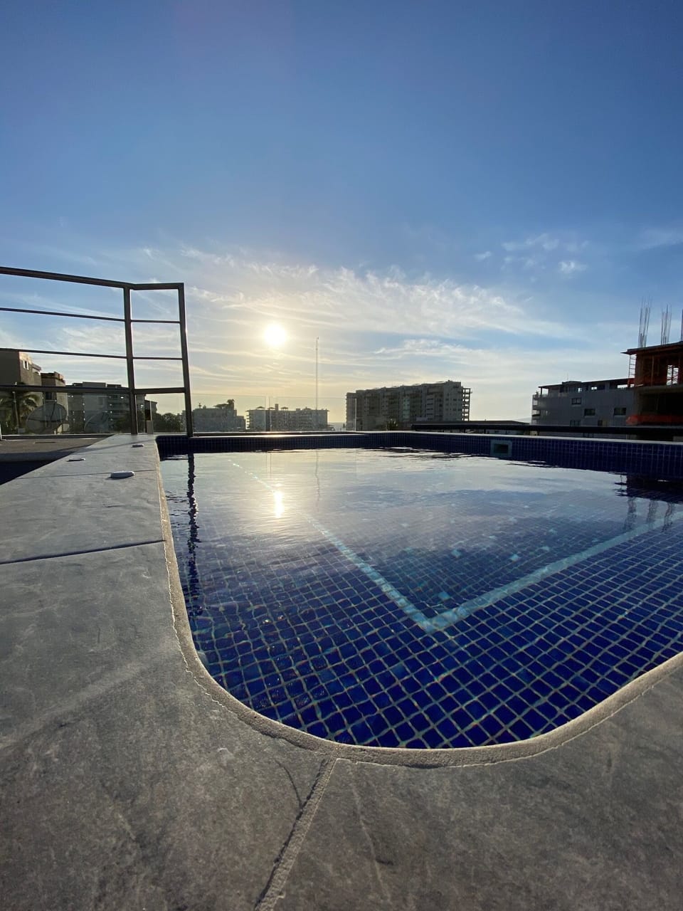 Dipping pool