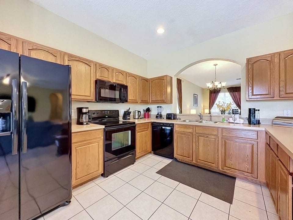 Villa, 6 Bedrooms | Private kitchen