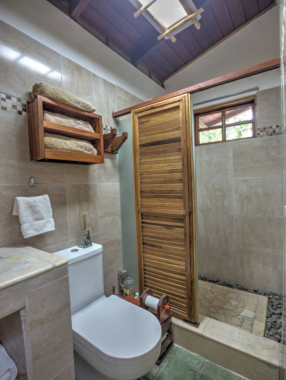Villa 4 - Amazing 2 Bed Villa With Private Garden, Playa Chiquita Villa in Cahuita