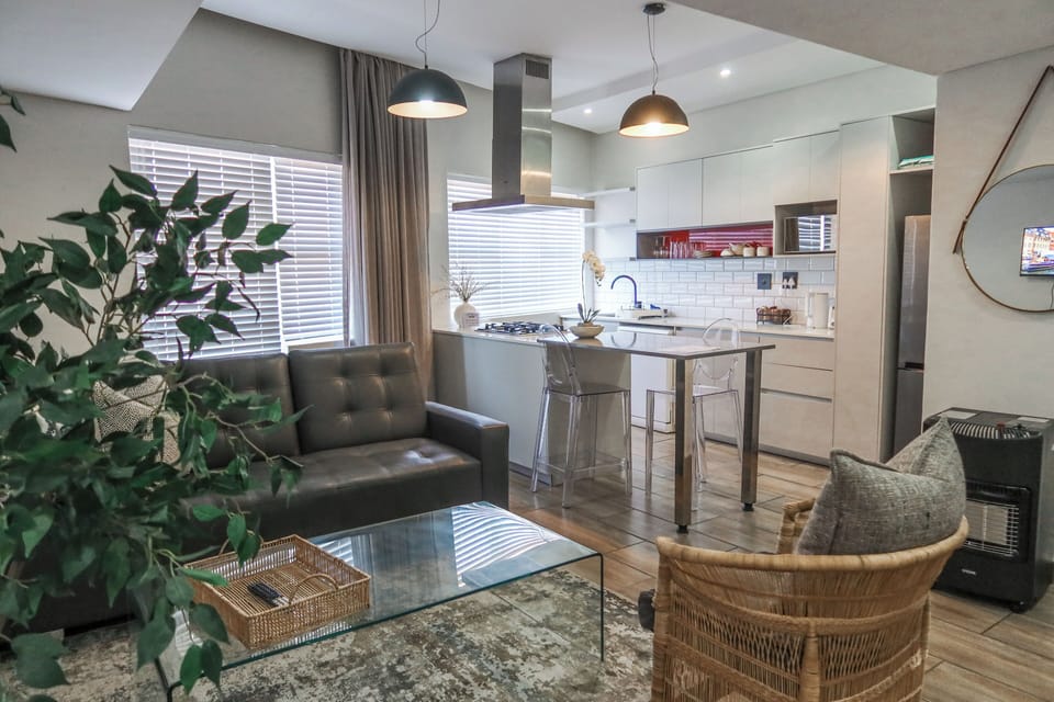 Smart TV, Netflix, streaming services