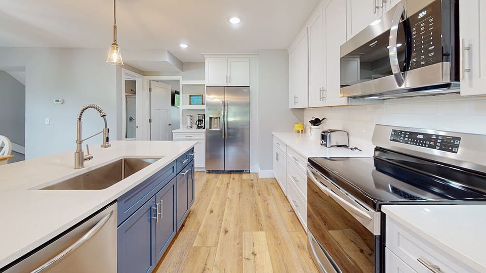 Fully Stocked Kitchen