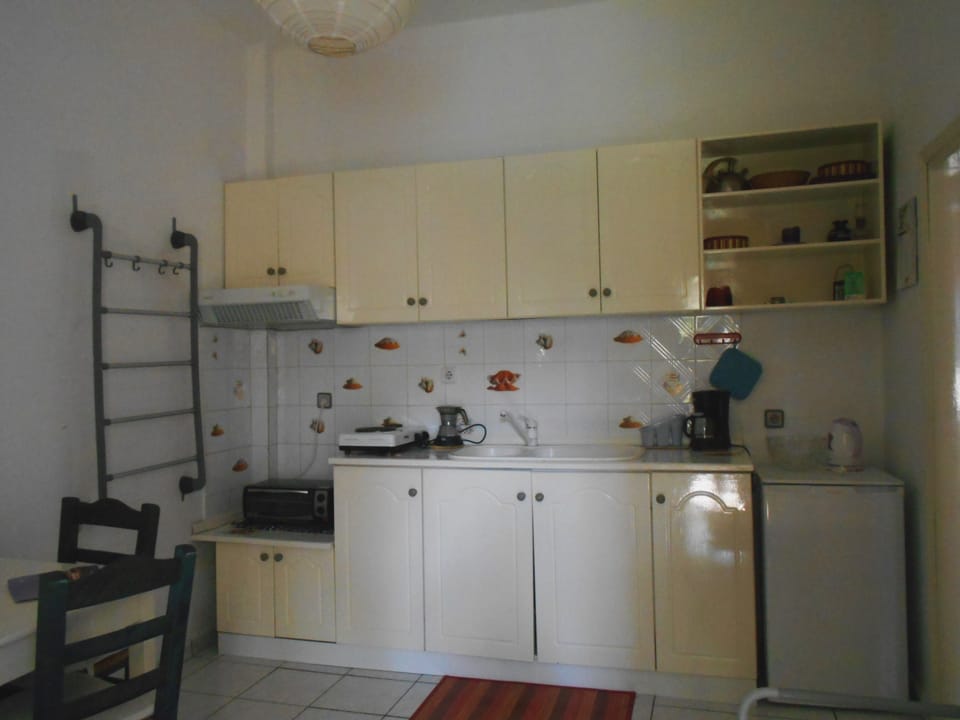 Apartment, 1 Bedroom, Patio, Garden View | Interior