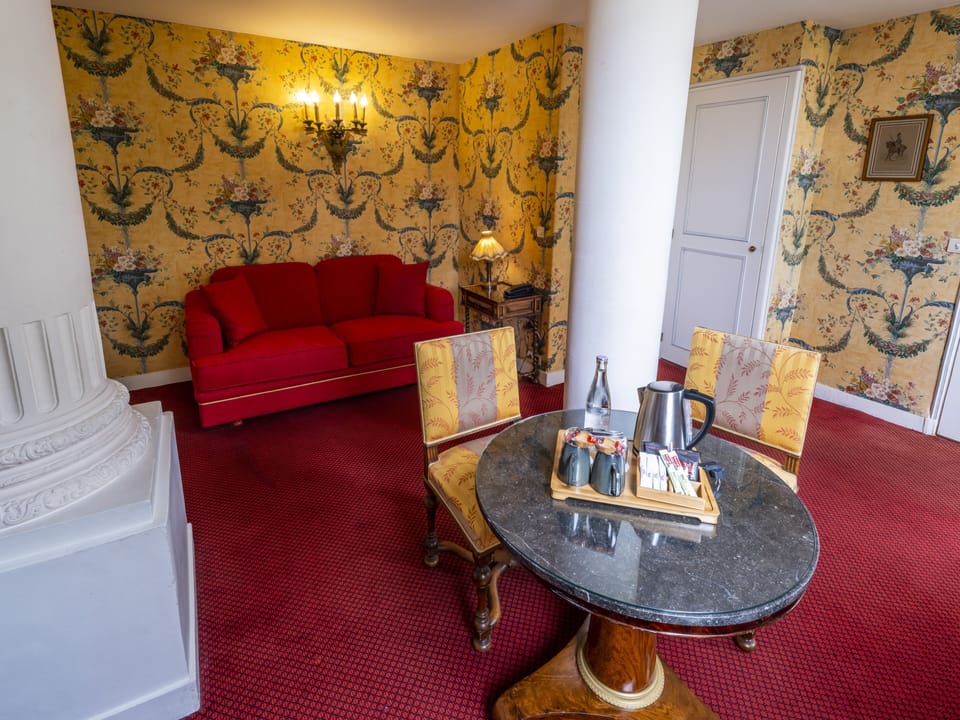 Junior Suite (In Pavillon Ariane) | Premium bedding, Select Comfort beds, minibar, in-room safe