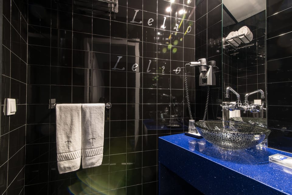 Teatro Boutique Rooms & Suites Bed and Breakfast in Lisbon