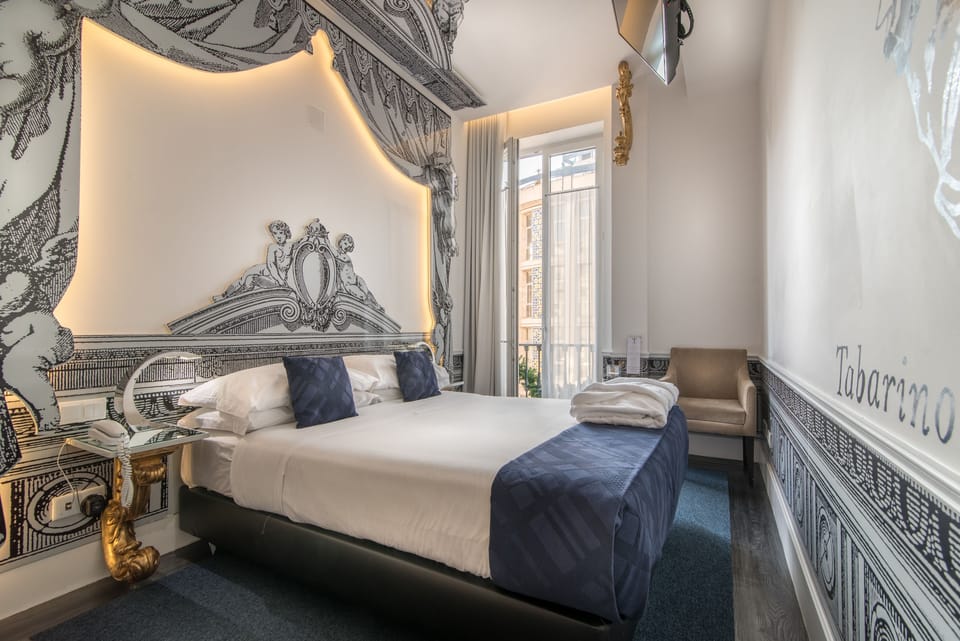 Standard Double Room | Minibar, in-room safe, blackout drapes, soundproofing