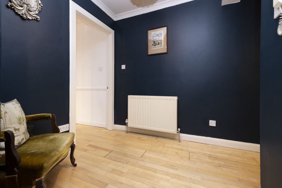 Apartment | Living area | TV