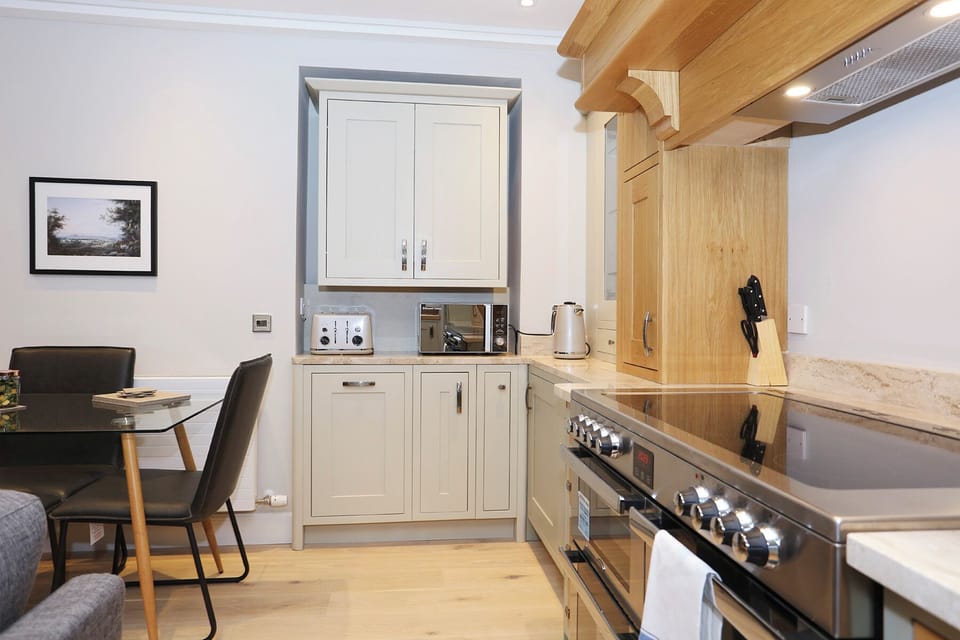 Apartment | 1 bedroom, iron/ironing board, free WiFi, bed sheets