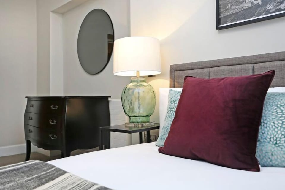 Design Apartment | 1 bedroom, iron/ironing board, free WiFi, bed sheets