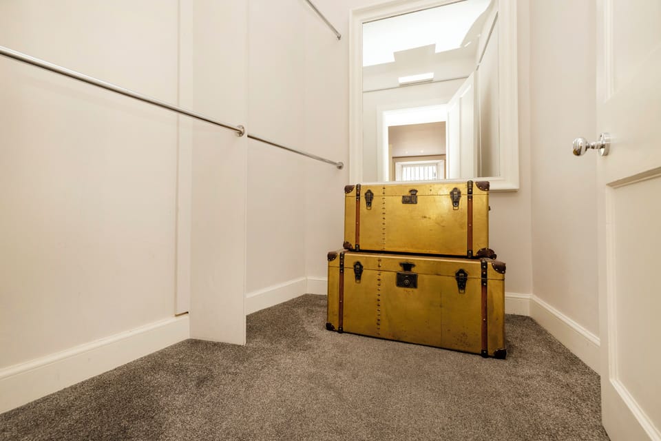 Apartment | 3 bedrooms, iron/ironing board, free cribs/infant beds, free WiFi