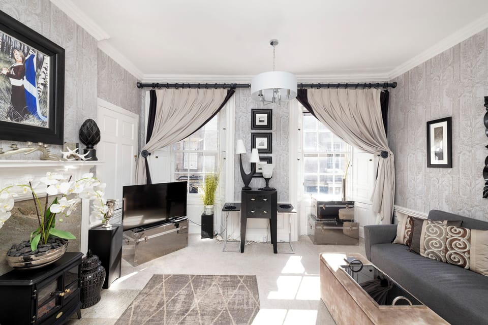 Apartment | Living room | TV