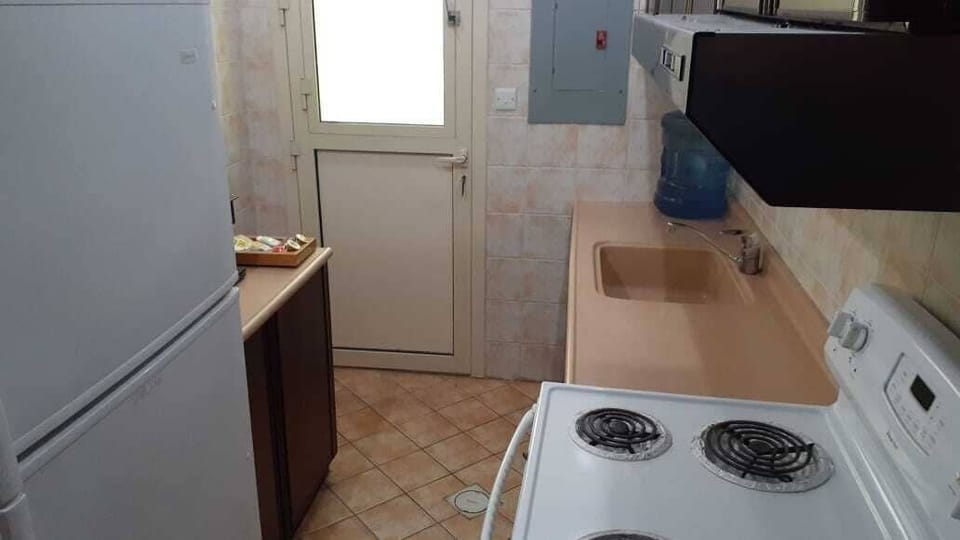 Deluxe Villa, 4 Bedrooms | Private kitchen | Fridge, oven, coffee/tea maker, electric kettle