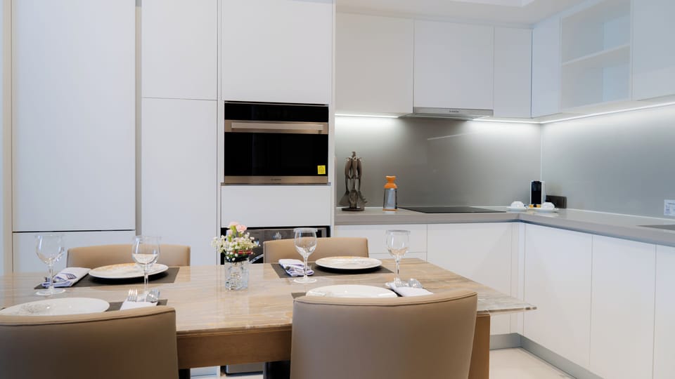 3 Bedroom Executive | Private kitchen | Fridge, microwave, stovetop, coffee/tea maker