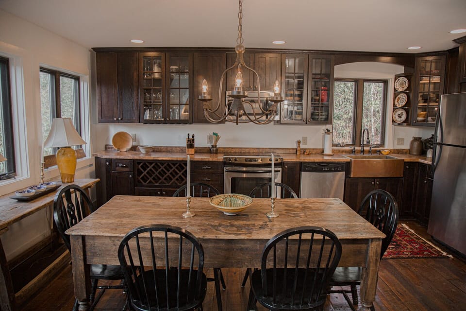 Dining/Kitchen