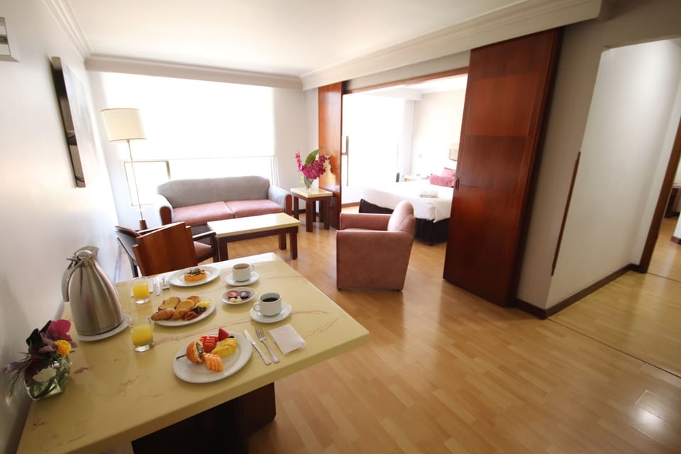 Family Suite, 2 Bedrooms | Down comforters, pillowtop beds, minibar, in-room safe